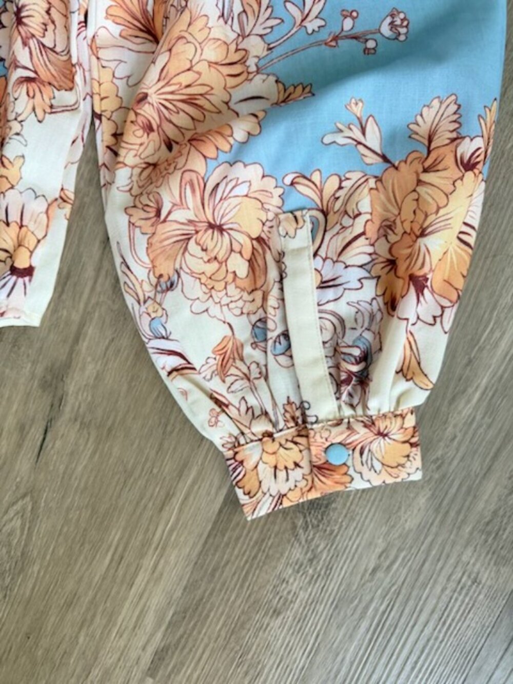 Anewsta Floral Two Piece Set Blouse Shorts NWT - Picture 12 of 13
